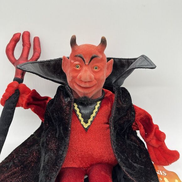 Folkmanis Red Devil Hand Puppet W/ Tags Pitchfork Vintage Halloween - Picture 2 of 13